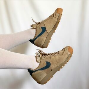 RARE Vintage 1981 Nike Lava Dome sneakers/tennis shoes